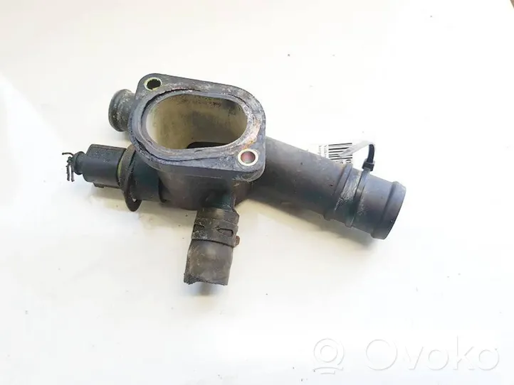 Volkswagen Golf IV Tuyau de liquide de refroidissement moteur 038121133