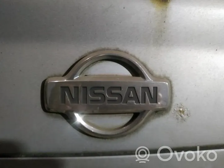 Nissan Primera Logo, emblème, badge 