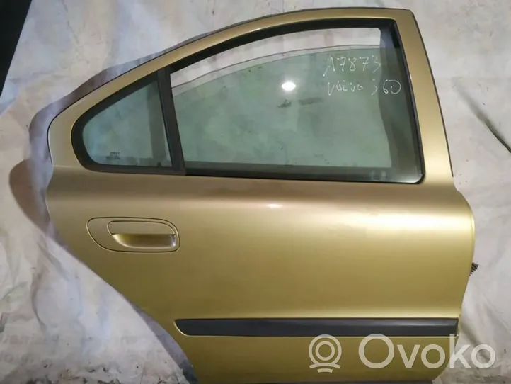 Volvo S60 Portiera posteriore geltonos
