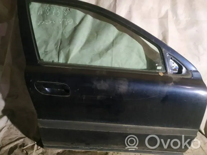 Volvo V70 Priekinės durys melynos