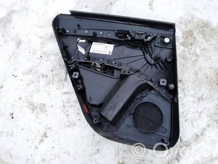 Audi Q5 SQ5 Takaoven verhoilu 8r086730624a