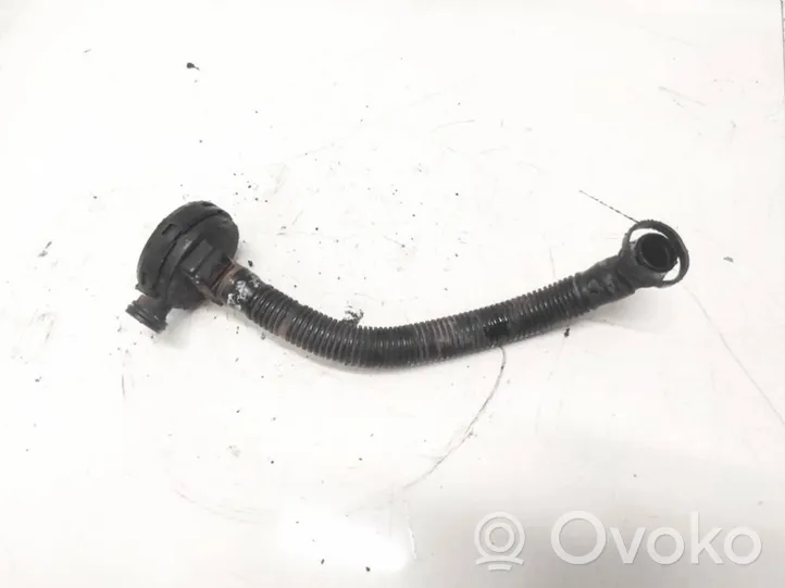 Volkswagen Polo IV 9N3 Tubo flessibile mandata olio del turbocompressore turbo 