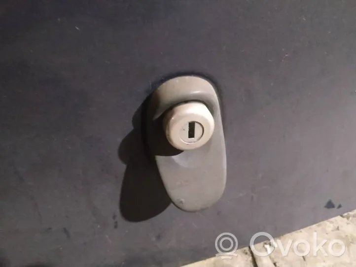 Toyota Yaris Tailgate exterior lock 