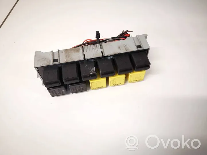 Opel Meriva A Fuse box set 