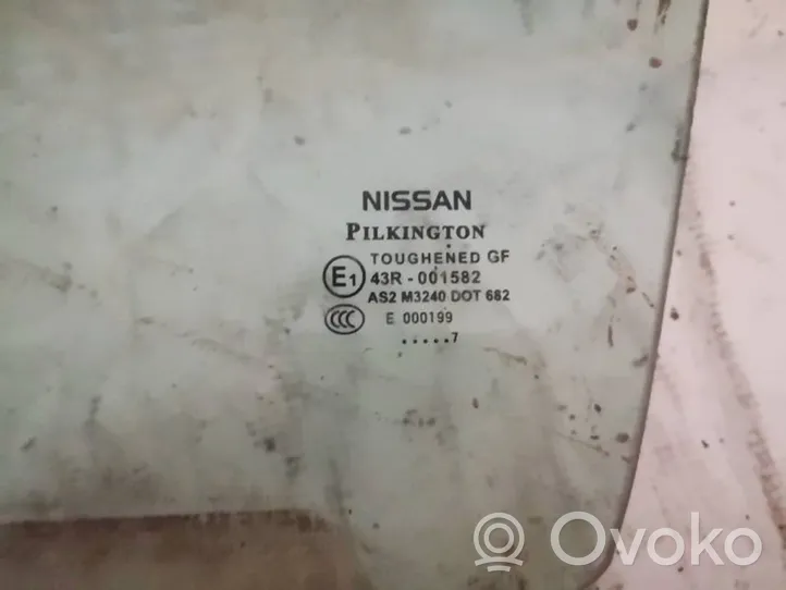 Nissan Qashqai Szyba drzwi przednich 