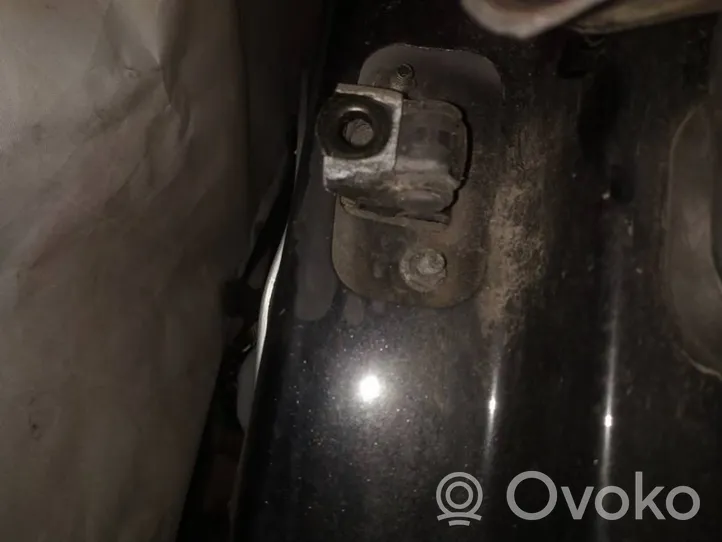 Volvo S40 Priekinių durų atvėrimo ribotuvas 