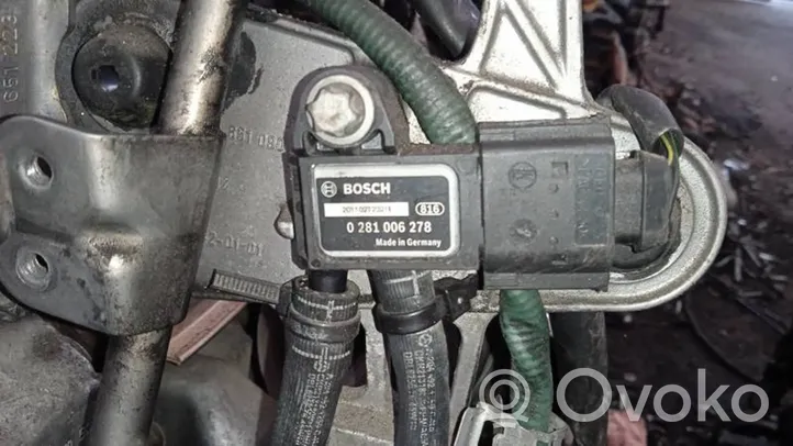 Mercedes-Benz E W212 Capteur de pression des gaz d'échappement 0281006278