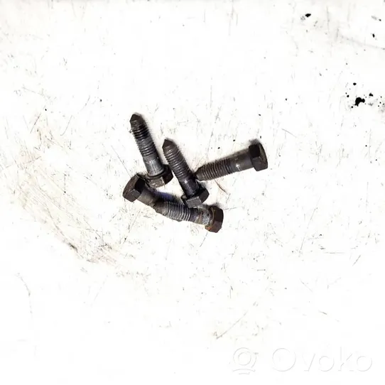 Opel Astra G Nuts/bolts 