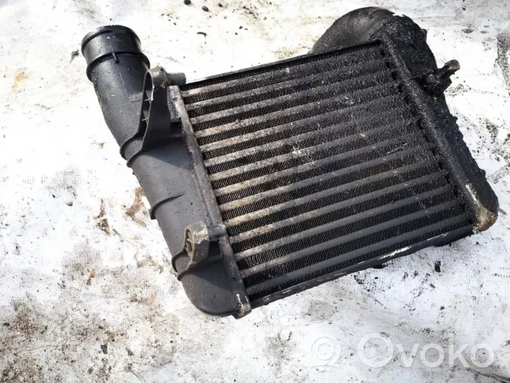 Audi A4 S4 B6 8E 8H Chłodnica powietrza doładowującego / Intercooler 174978713