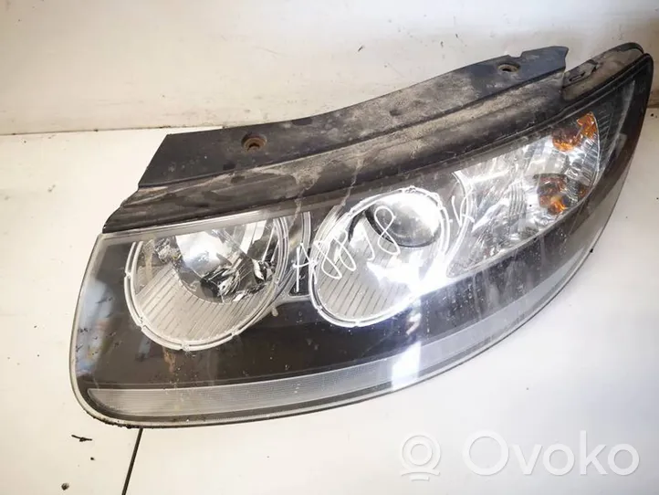 Hyundai Santa Fe Headlight/headlamp 