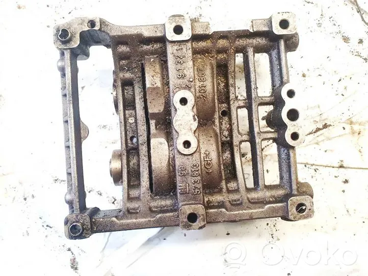 Opel Vectra C Pompe à huile 90573813