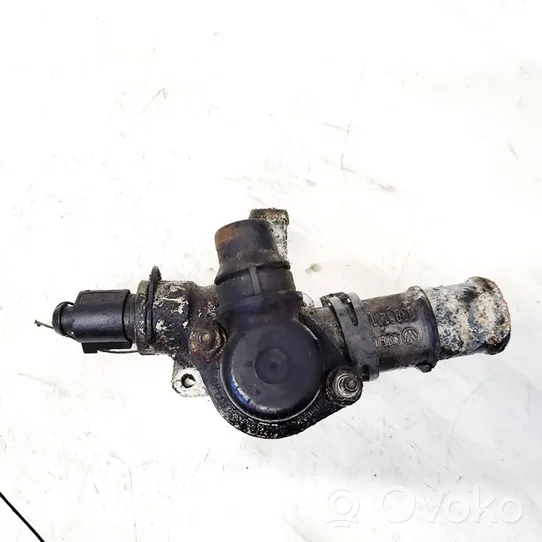 Volkswagen PASSAT B5.5 Tubo flessibile del liquido di raffreddamento del motore 038121133a