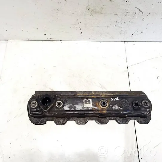 Volkswagen Transporter - Caravelle T4 Rocker cam cover 074103360a