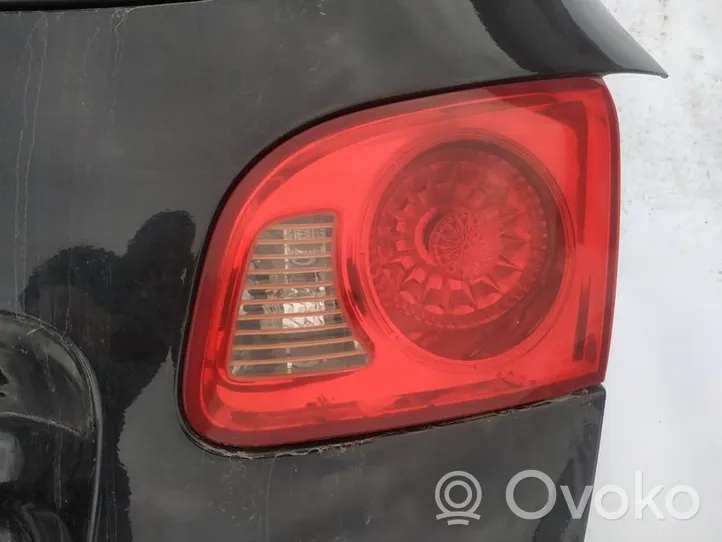 Hyundai Santa Fe Lampy tylnej klapy bagażnika 