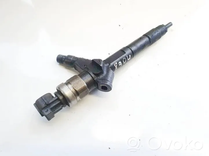 Nissan X-Trail T30 Injecteur de carburant aw402aw4