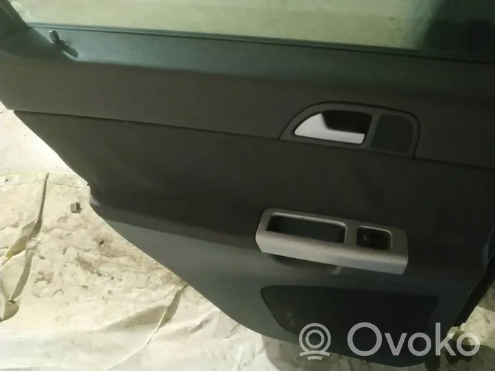 Volvo V50 Takaovi juodos