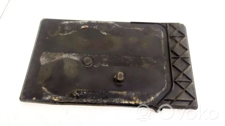 Toyota RAV 4 (XA30) Support boîte de batterie 