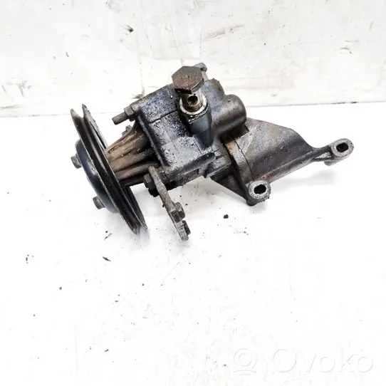 Audi 80 90 S2 B4 Power steering pump 