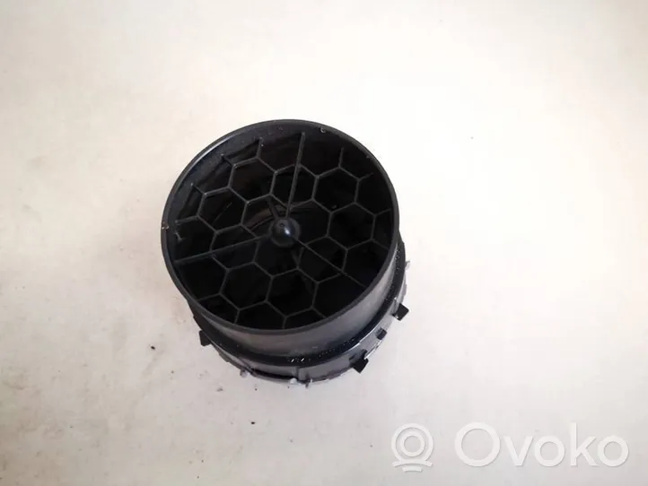 Toyota RAV 4 (XA30) Centrālais gaisa ventilācijas režģis 3556612030