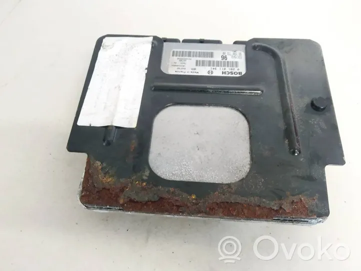 Peugeot 307 Calculateur moteur ECU 0281011341