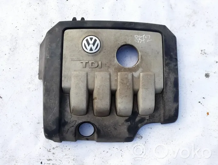 Volkswagen Touran I Engine cover (trim) sk03g103925c