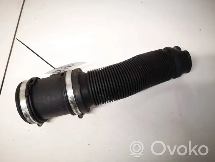 Opel Astra H Tube d'admission d'air 13105267