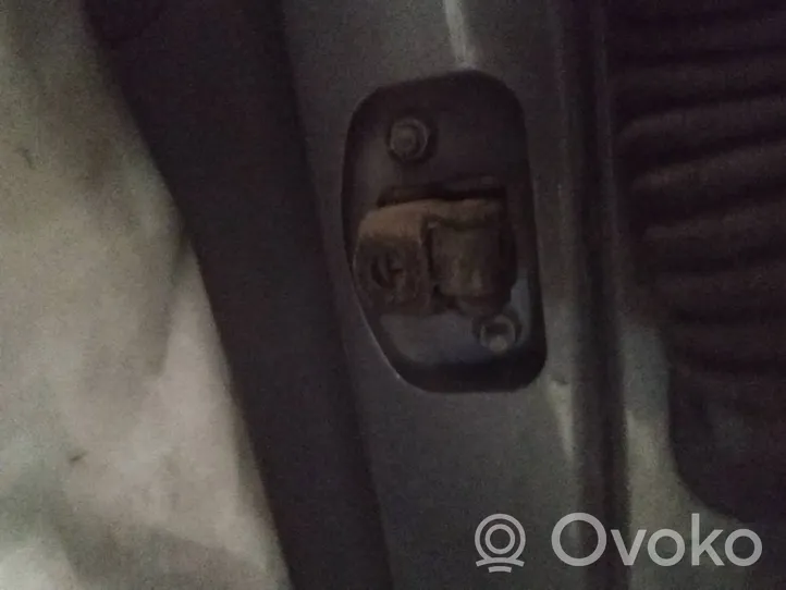 Volvo V50 Ogranicznik drzwi tylnych 