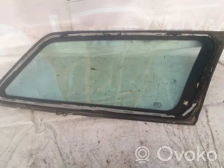 Volvo V50 Szyba karoseryjna tylna 