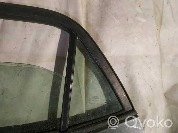 Toyota Auris 150 Takakulmaikkunan ikkunalasi 