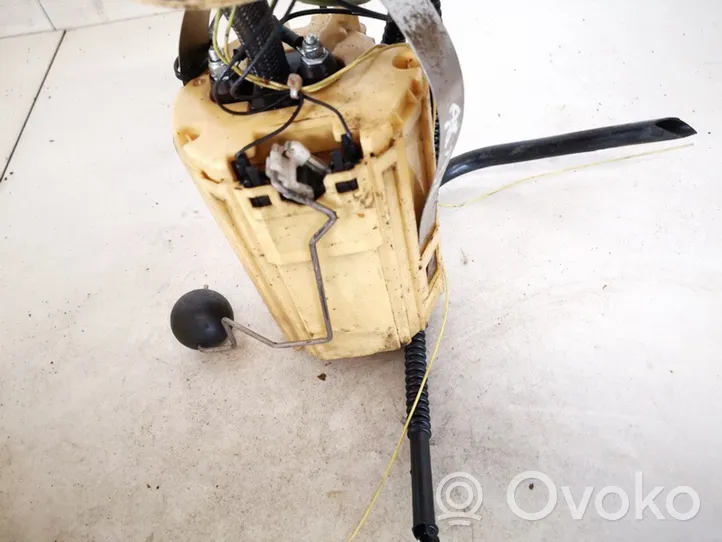 Volvo V70 Bomba interna de combustible 0580303065
