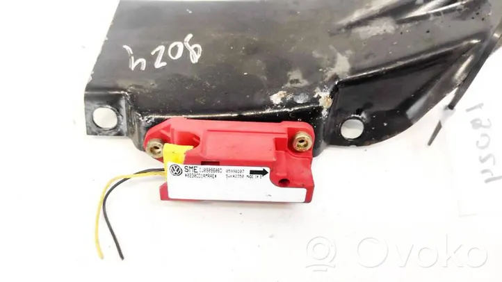 Volkswagen Golf IV Airbag deployment crash/impact sensor 1J0909606D