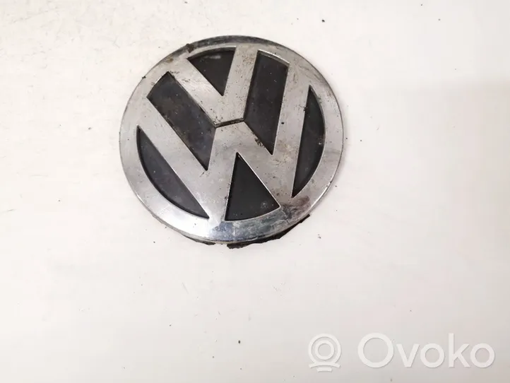 Volkswagen PASSAT B6 Manufacturer badge logo/emblem 3c9853630