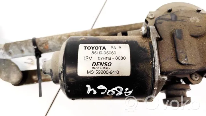 Toyota Avensis T250 Silniczek wycieraczek szyby przedniej / czołowej 8511005060