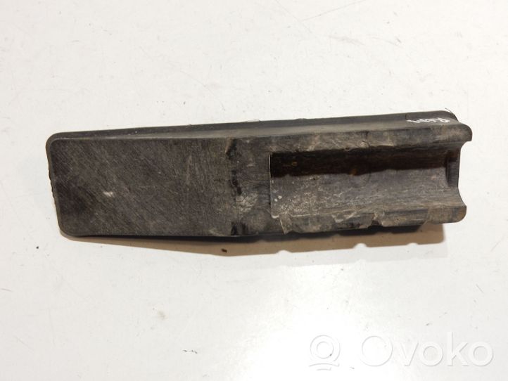 Audi A6 S6 C6 4F Base della presa Jacking 4F0802847