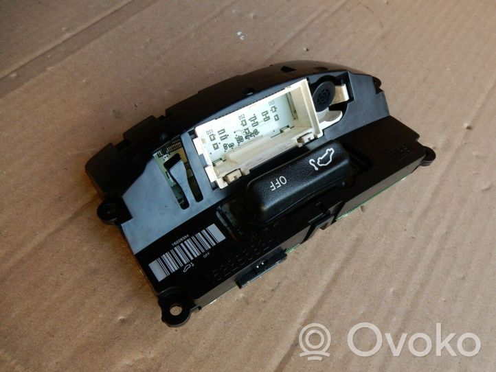 Mercedes-Benz ML W163 Alarm switch A1635408311