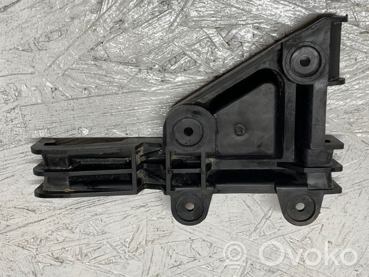 Audi 80 90 S2 B4 Soporte del parachoques delantero 8A0807283