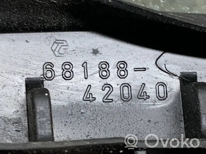 Toyota RAV 4 (XA30) Szyba karoseryjna drzwi tylnych 6818842040