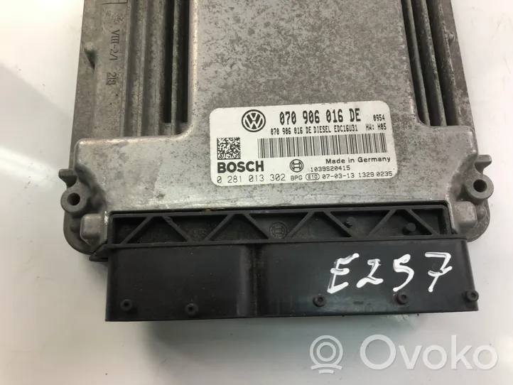 Volkswagen Touran II Unité de commande, module ECU de moteur 070906016DE