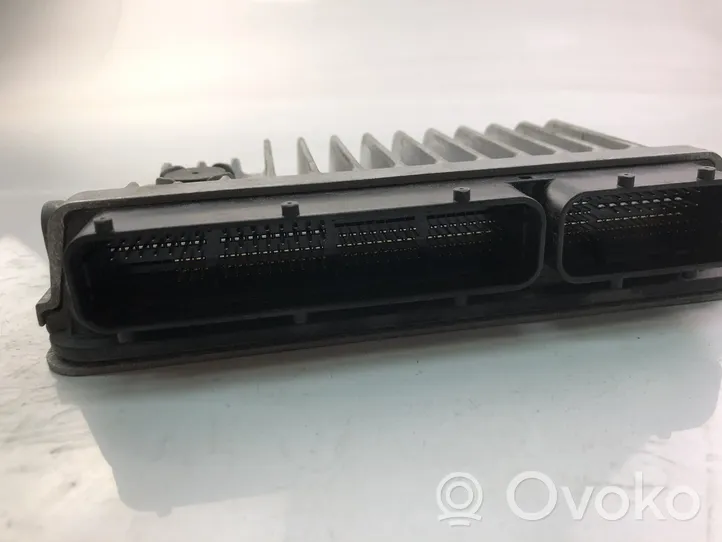 Toyota Yaris Komputer / Sterownik ECU silnika 896610U230