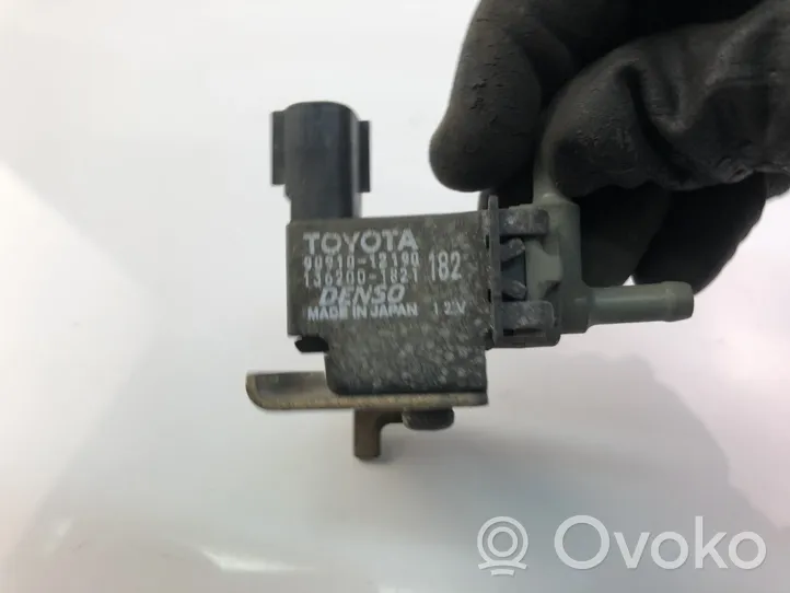 Toyota Prius (XW10) Electrovanne soupape de dépression 9091012190