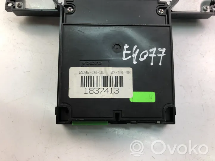 Volvo S60 Monitor / wyświetlacz / ekran 7923