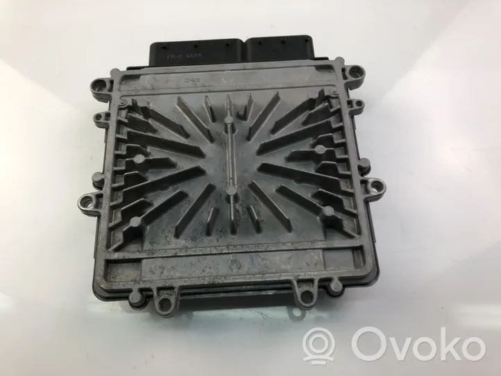 Volvo XC60 Moottorin ohjainlaite/moduuli (käytetyt) 31392982