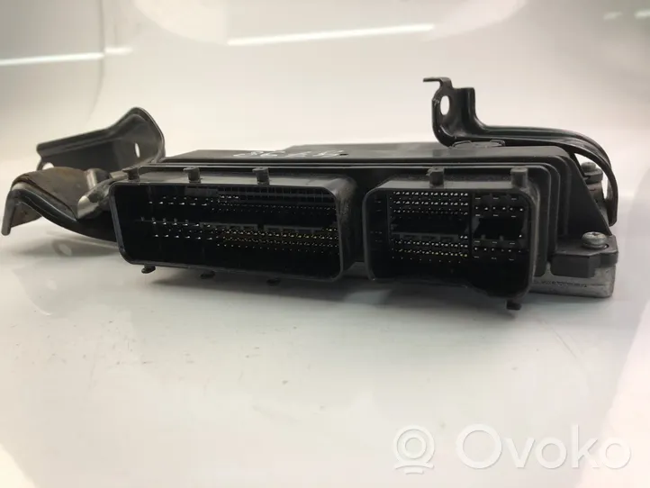 Toyota RAV 4 (XA30) Galios (ECU) modulis 8966142G62