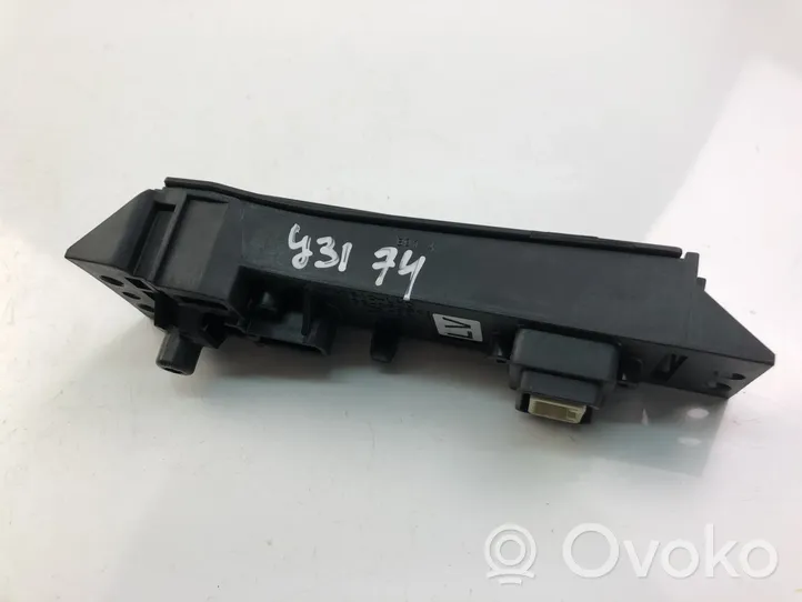 Toyota C-HR Interruttore/pulsante cambio 76K510LHD