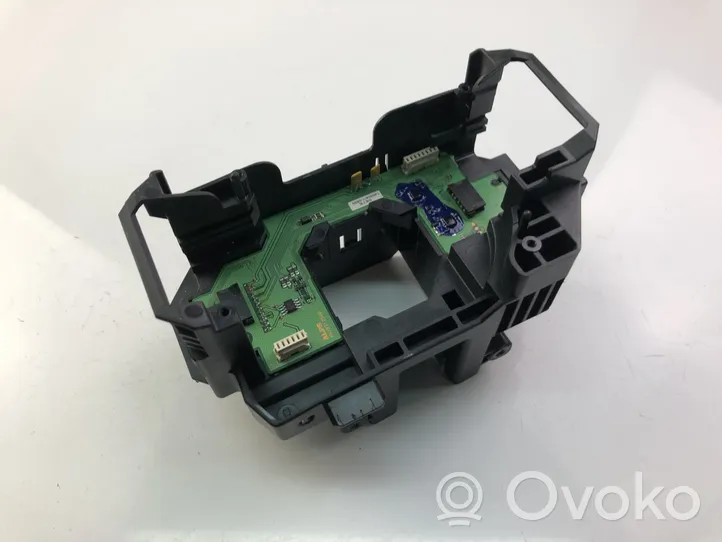 Volvo V60 Staffa di montaggio della cremagliera dello sterzo 31343014