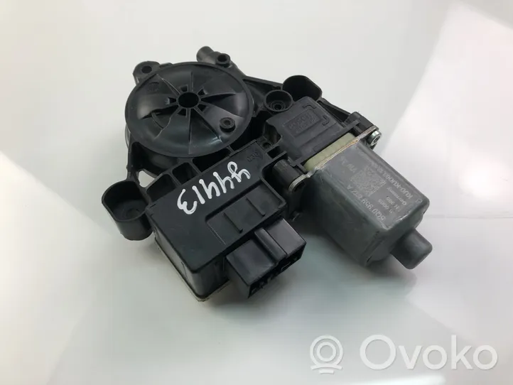 Volkswagen Tiguan Moteur de lève-vitre de porte avant 5Q0959812A