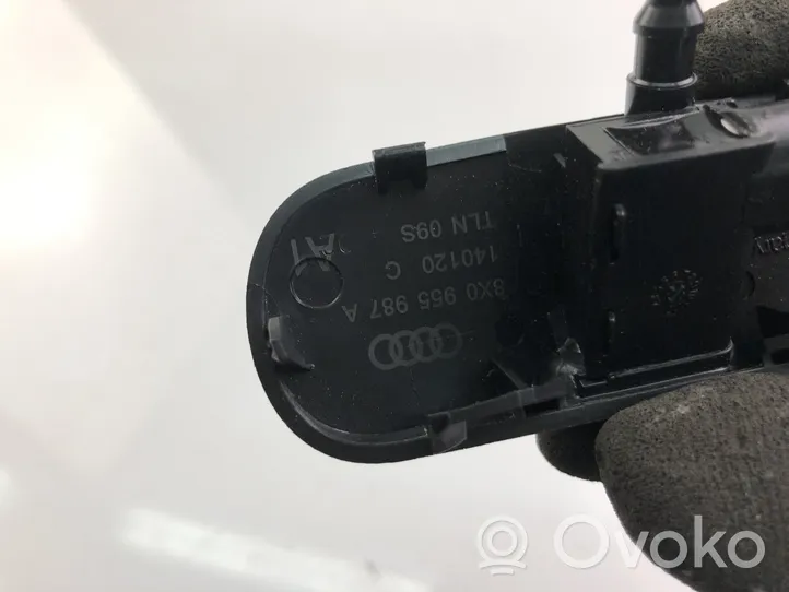 Audi A1 Dysza spryskiwacza szyby przedniej / czołowej 8X0955987A