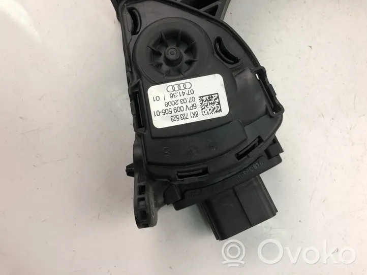 Audi A4 S4 B8 8K Kaasupolkimen kiinnike 8K1723523