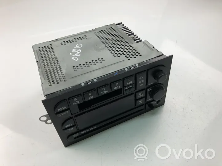 Chevrolet Avalanche Radio/CD/DVD/GPS head unit 09376193