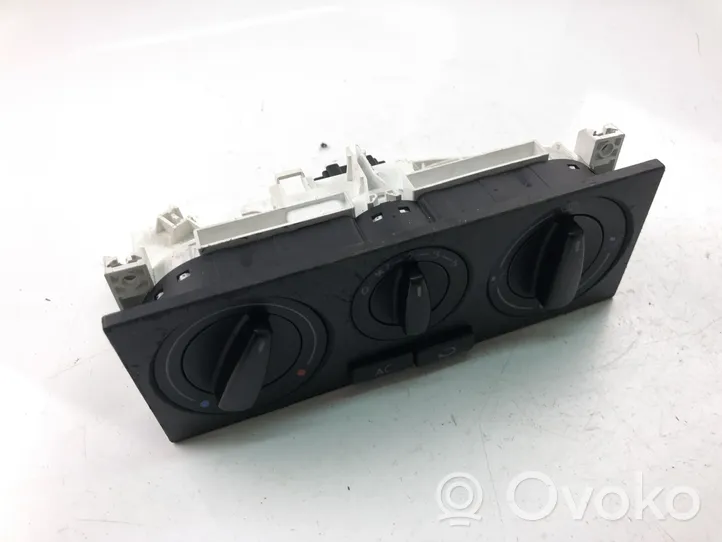 Volkswagen Golf III Interrupteur ventilateur 1J0820045F